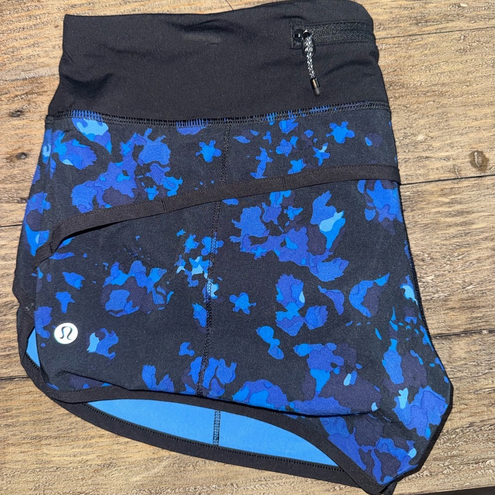 lululemon athletica Women's Black and Blue Athletic Shorts